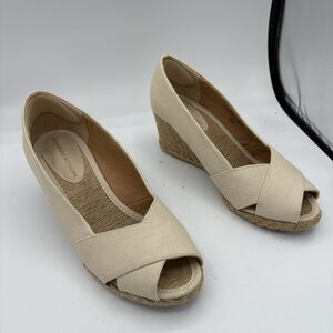 Adrienne Vittadini Sandals Womens 9.5 Bailee Espadrille Wedge Tan Peep Toe‎ B4